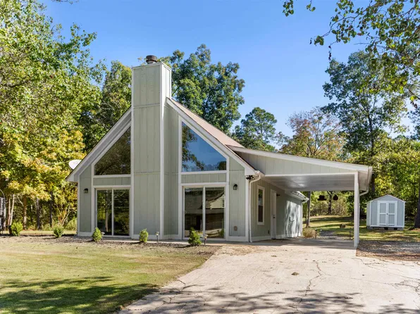 1490 Pullman Ln, Greensboro, GA 30642