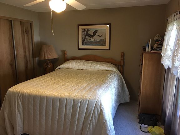 3rd image of 15739 Orange Dr