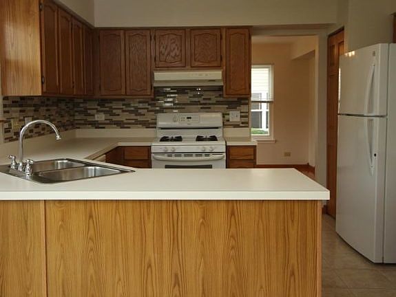 4th image of 1363 Northgate Dr