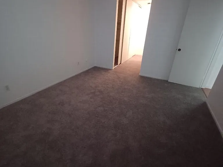 La Mesa Dr — Photo 9