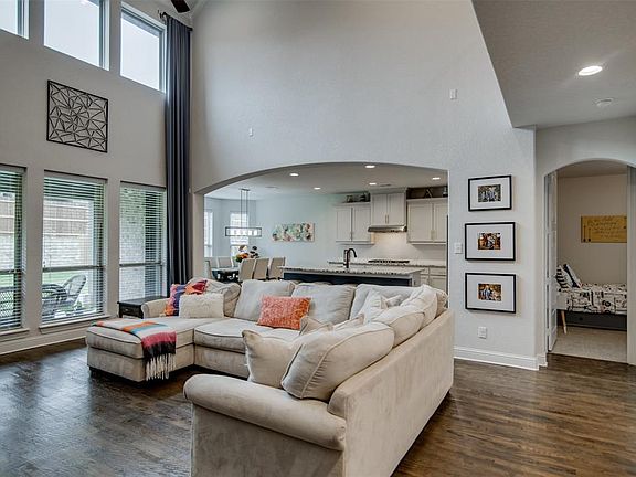 4th image of 145 Saint Elias Dr