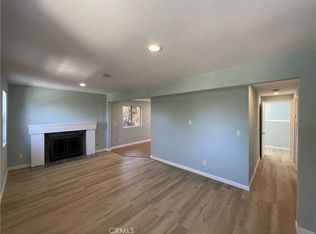 6818 Santa Susana Pass Rd, Simi Valley, CA 93063