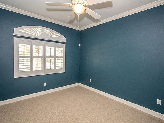 3rd image of 8113 Hampton Glen Dr