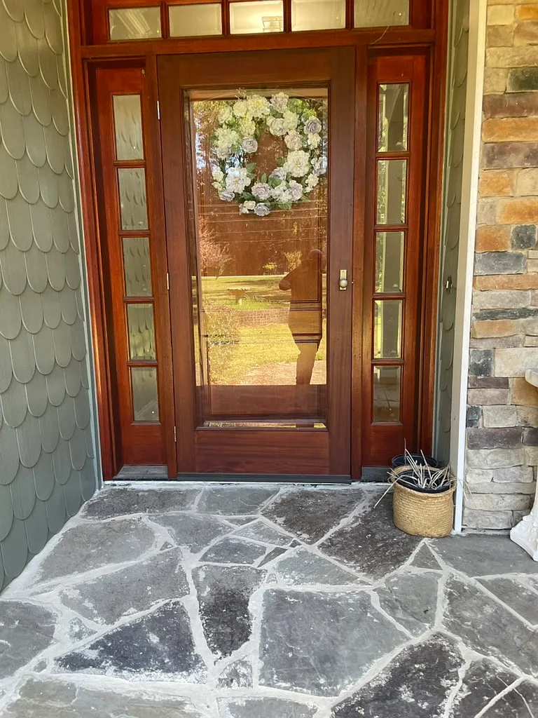 4 bed, 2760 sqft, $4,200 — Photo 2