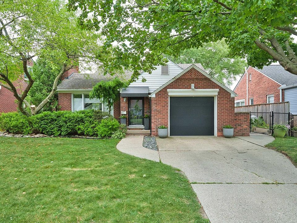 1st image of 466 Lexington Rd