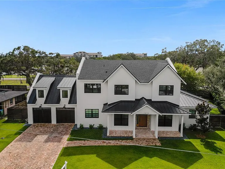 1814 Barker Dr — Photo 1