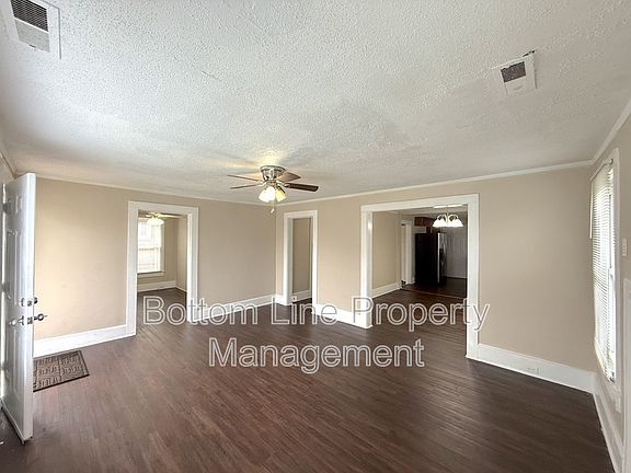 4th image of 1219 Dearborn Ave