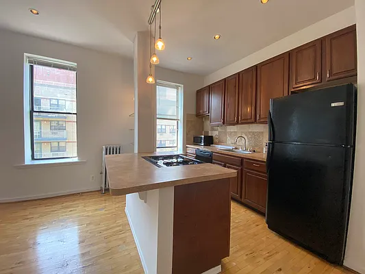 Rented by Corcoran | media 24