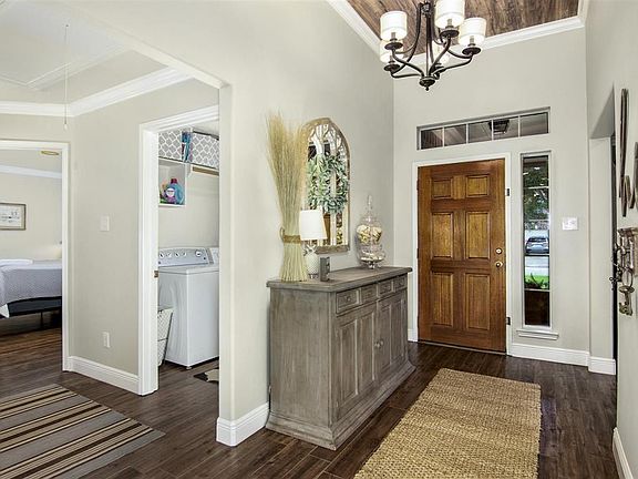 5th image of 3718 Wild Oak Dr