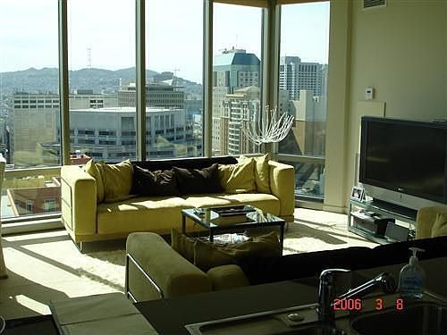 3rd image of 355 1st St Unit 2006