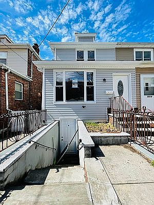 1st image of 2820 Ford St #T