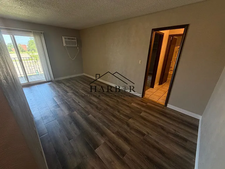 Blu Line Flats — Photo 20