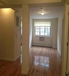 5th image of 3961 Carpenter Ave