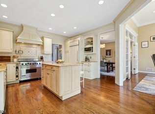 8 Boland Dr, West Orange, NJ 07052