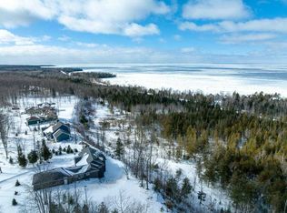 11375 Summerhill Way, Charlevoix, MI 49720