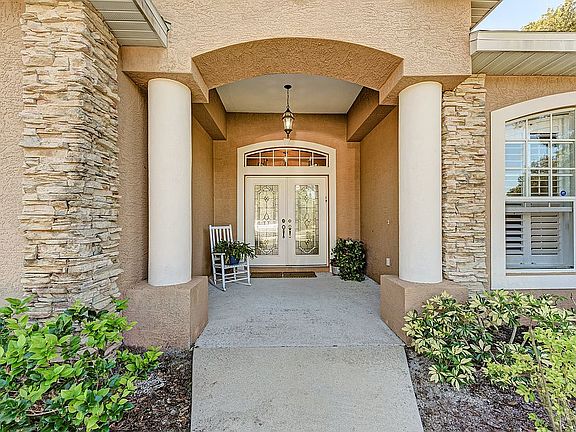 4th image of 13642 7th Avenue Cir NE