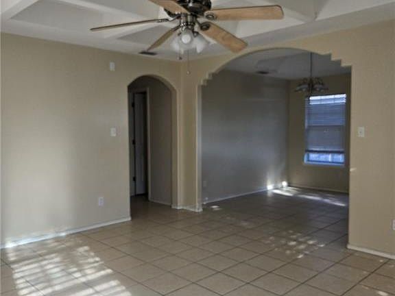 5th image of 3704 Wyndham Ave #C