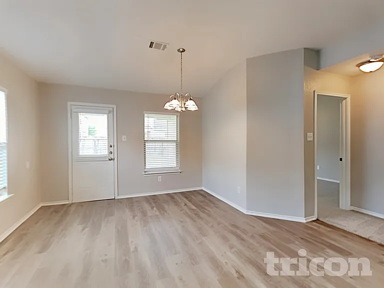 209 Brahma Way — Photo 5