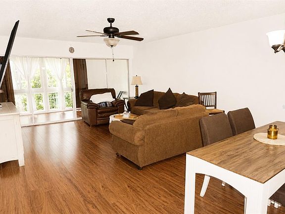 4th image of 19029 Us Highway 19 N APT 2-22
