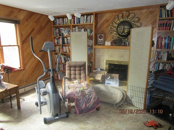 5th image of 181 Wood Dale Dr