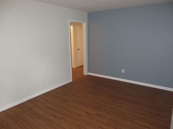 4th image of 4603 Avenue G #B