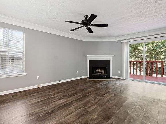 3rd image of 6647 Meadow Green Cir #2