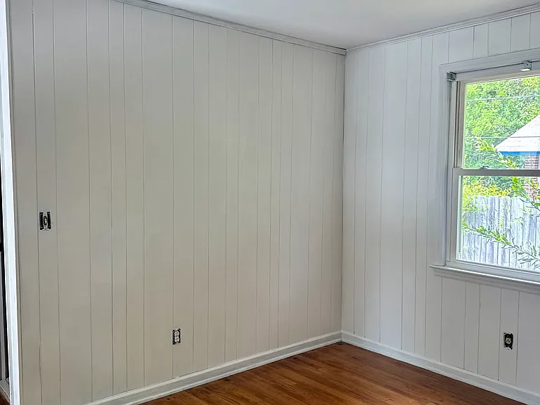 1527 S Kilbourne Rd — Photo 9