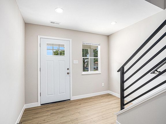 3rd image of 6835 Missouri Ave
