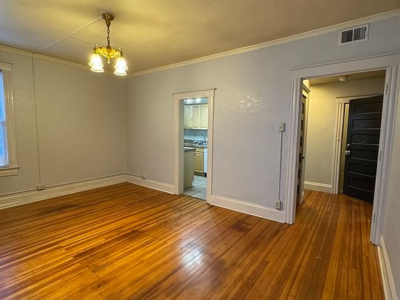 3rd image of 1934 Grant St APT 12
