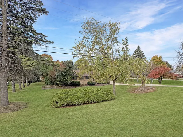 2406 State Route 26 N, Freeport, IL 61032