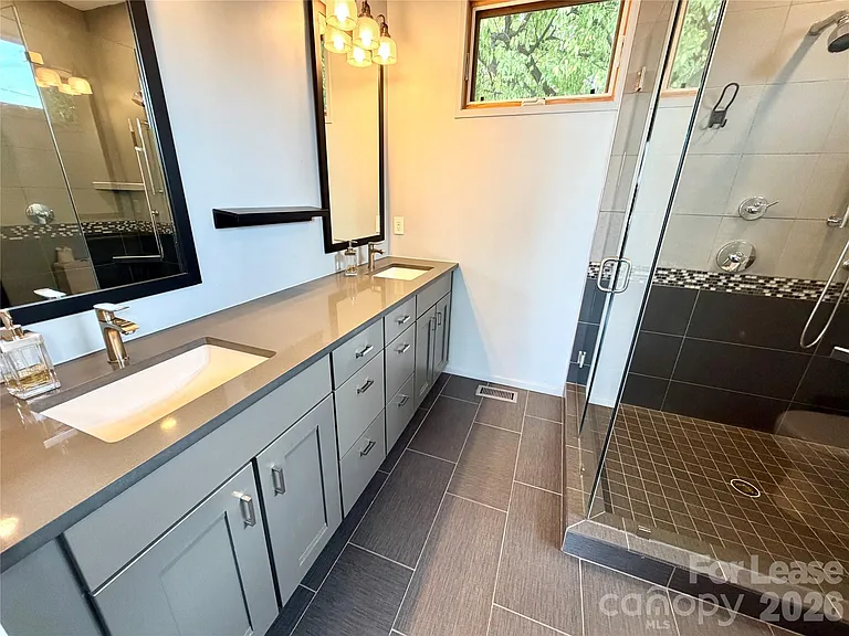 305 McNinch St #B — Photo 19