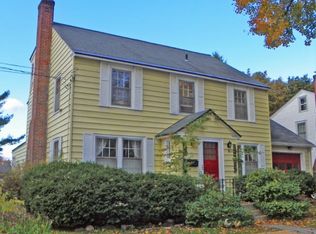 49 Ledgemere St, Burlington, VT 05401