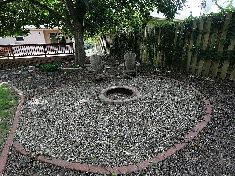 6734 S 73rd Ave — Photo 68