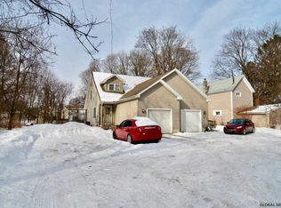 52 R Cherry St, Glens Falls, NY 12801