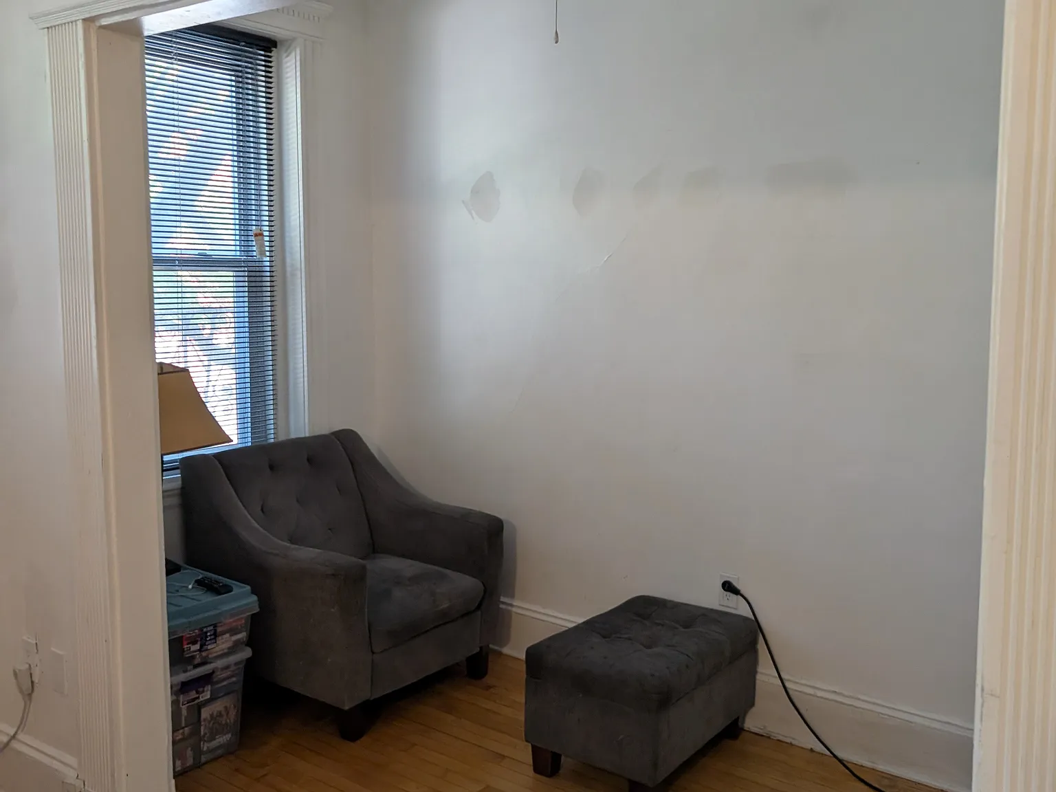 Studio, 350 sqft, $2,200 — Photo 3