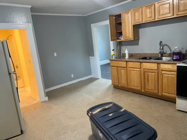 76 Ash St #1, Gardner, MA 01440