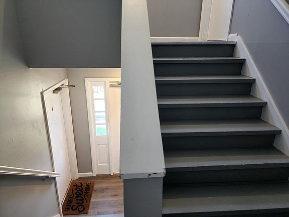 3rd image of 960 Torero Ln #D
