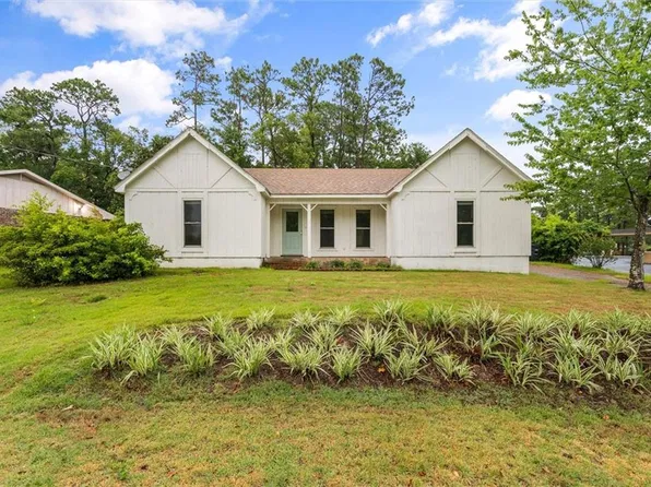 351 Fairwood Blvd, Fairhope, AL 36532