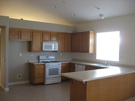 5th image of 27571 Sierra Madre Dr