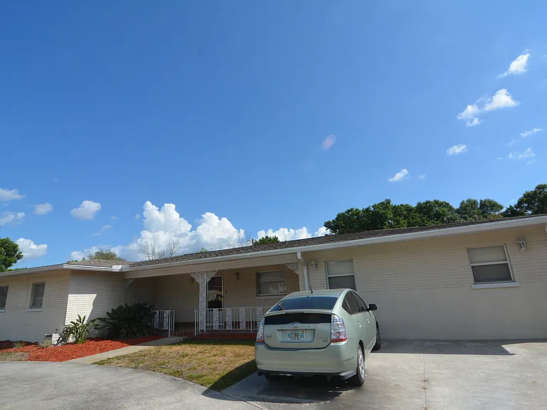 3114 W Cypress St — Photo 1
