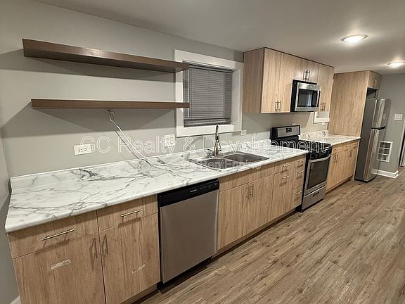 2nd image of 6416 S Drexel Ave #G