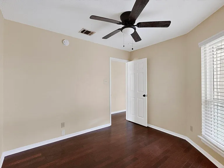 936 Sugarberry Dr — Photo 26