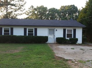 136 Pinecrest Rd SE, Winder, GA 30680