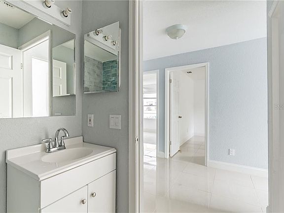5th image of 4518 11th Ave S