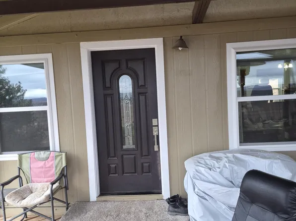 54310 N Paintbrush Ln, Seligman, AZ 86337