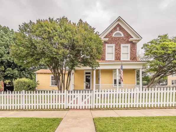 1419 Lipscomb St, Fort Worth, TX 76104