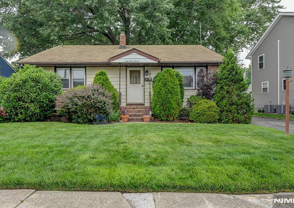 1st image of 147 Field Ave