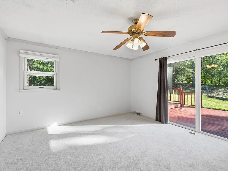 6208 Hillside Rd — Photo 18