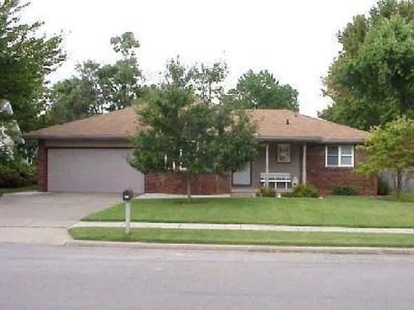 3 bed, 1431 sqft, $1,500 — Photo 1