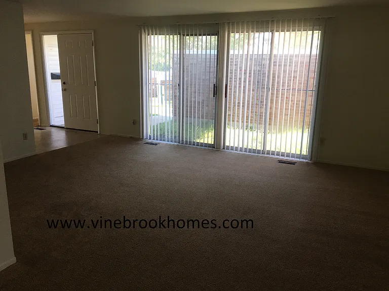 5883 Troy Villa Blvd — Photo 10